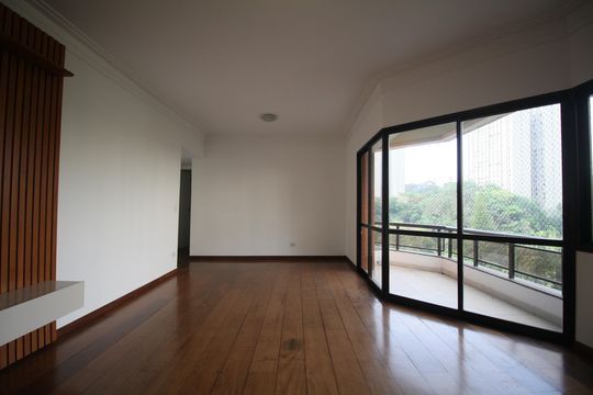 Apartamento para alugar com 3 quartos, 127m² em Vila Suzana, São Paulo
