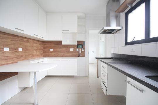 Cozinha - Armários de apartamento para alugar com 3 quartos, 127m² em Vila Suzana, São Paulo
