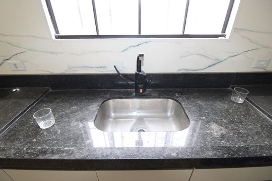 Cozinha de casa para alugar com 1 quarto, 130m² em Cidade Nitro Operária, São Paulo
