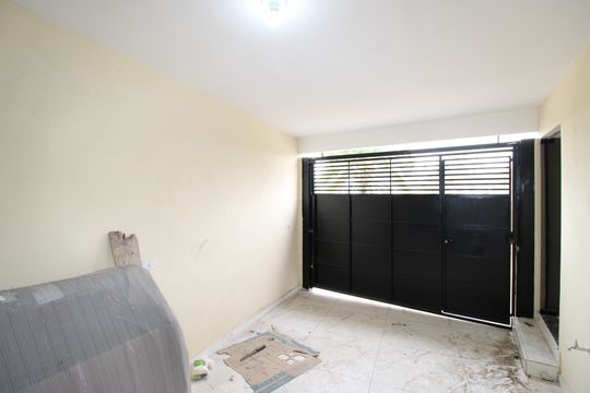 Garagem de casa para alugar com 1 quarto, 130m² em Cidade Nitro Operária, São Paulo