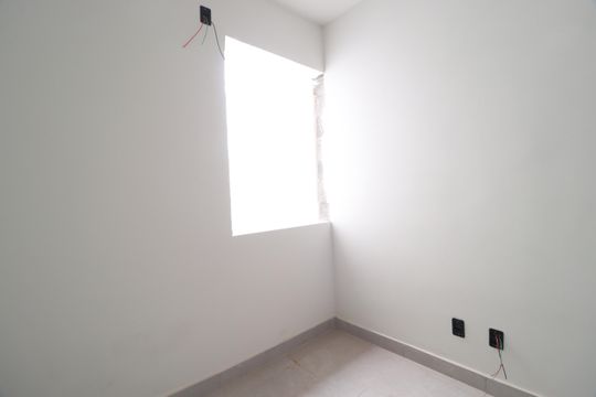 Quarto de apartamento para alugar com 3 quartos, 77m² em Novo Mundo, Uberlândia