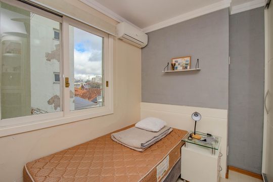 Quarto 2 de apartamento à venda com 3 quartos, 88m² em Jardim São Pedro, Porto Alegre