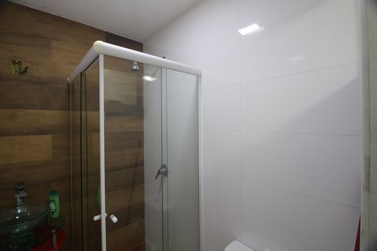 Banheiro 2 de casa de condomínio para alugar com 3 quartos, 91m² em Centro, Canoas