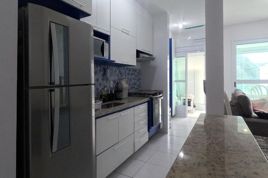 Cozinha de apartamento para alugar com 2 quartos, 77m² em José Menino, Santos