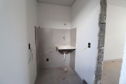 Área de Serviço de apartamento para alugar com 3 quartos, 77m² em Novo Mundo, Uberlândia
