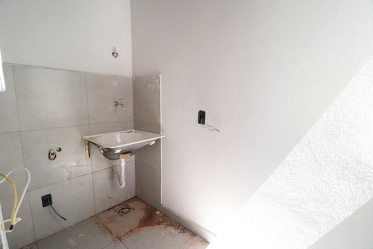 Área de Serviço de apartamento para alugar com 3 quartos, 82m² em Novo Mundo, Uberlândia