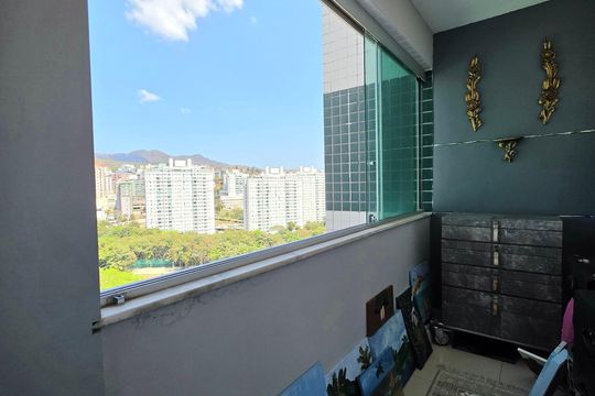 Quarto de apartamento à venda com 3 quartos, 216m² em Buritis, Belo Horizonte