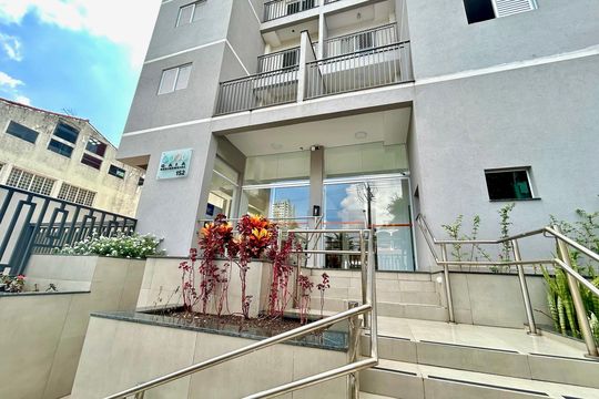 Fachada do Prédio  de apartamento à venda com 2 quartos, 46m² em Jardim Aida, Guarulhos