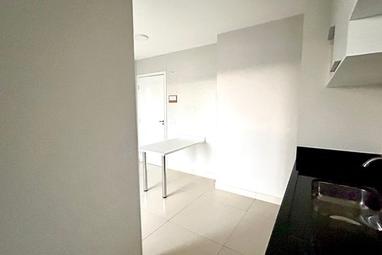 Cozinha de apartamento à venda com 2 quartos, 46m² em Jardim Aida, Guarulhos
