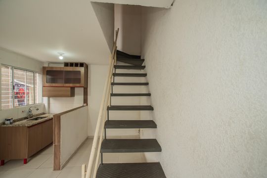 Sala/Cozinha de casa de condomínio à venda com 2 quartos, 70m² em Vila do Bosque, São Paulo