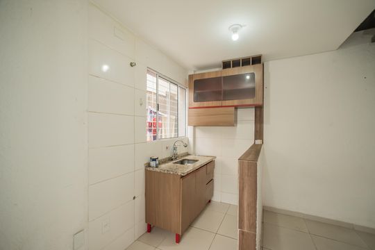 Cozinha de casa de condomínio à venda com 2 quartos, 70m² em Vila do Bosque, São Paulo