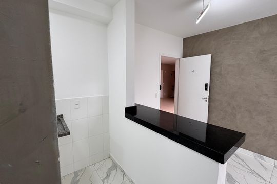 Cozinha de apartamento para alugar com 2 quartos, 45m² em Jardim Pioneira, Cotia