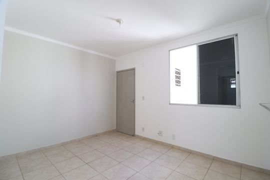Sala de apartamento para alugar com 2 quartos, 45m² em Shopping Park, Uberlândia