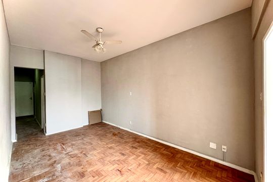 Sala de apartamento para alugar com 1 quarto, 47m² em Centro, Rio de Janeiro