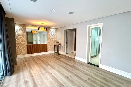 Sala de apartamento para alugar com 3 quartos, 136m² em Jardim Zaira, Guarulhos