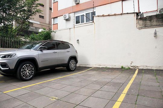 Box Garagem (01 vaga) de apartamento à venda com 1 quarto, 50m² em Cidade Baixa, Porto Alegre