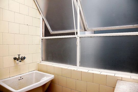 Cozinha/Área de serviço de apartamento à venda com 1 quarto, 50m² em Cidade Baixa, Porto Alegre