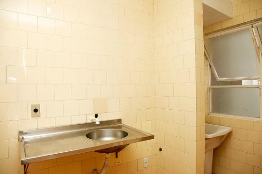 Cozinha/Área de serviço de apartamento à venda com 1 quarto, 50m² em Cidade Baixa, Porto Alegre