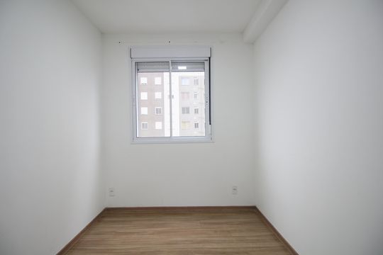 Quarto 1 de apartamento para alugar com 2 quartos, 42m² em Jardim Monte Alegre, Taboão da Serra