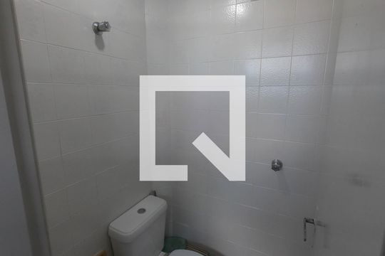 Lavabo de apartamento para alugar com 2 quartos, 84m² em Setor Central, Goiânia