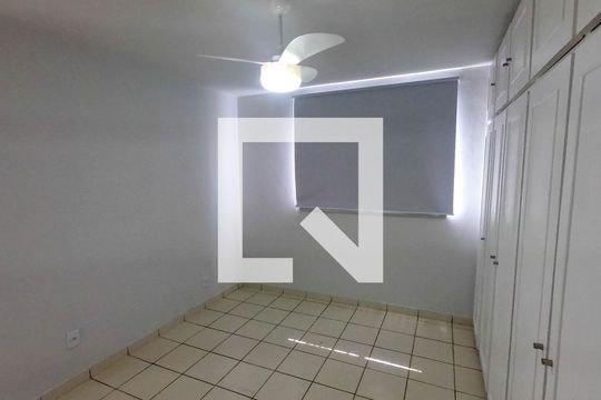 Quarto 01 de apartamento para alugar com 2 quartos, 84m² em Setor Central, Goiânia