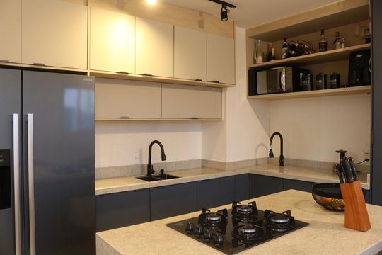 Cozinha de apartamento para alugar com 1 quarto, 34m² em Lapa de Baixo, São Paulo