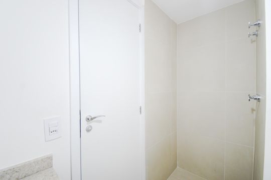 Banheiro Social de apartamento para alugar com 2 quartos, 56m² em Vila Aprazivel, Guarulhos