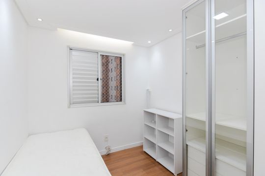 Quarto 1 de apartamento para alugar com 2 quartos, 50m² em Jardim Rossi, Guarulhos