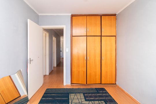 Quarto 2 de apartamento à venda com 2 quartos, 90m² em Menino Deus, Porto Alegre
