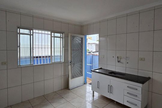 Cozinha  de casa para alugar com 2 quartos, 150m² em Jardim Figueira, Guarulhos