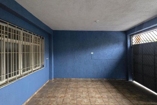 Garagem  de casa para alugar com 2 quartos, 150m² em Jardim Figueira, Guarulhos