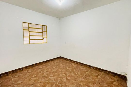 Quarto de casa para alugar com 1 quarto, 45m² em Jardim Sao Luiz, Embu das Artes