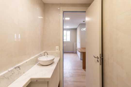 Banheiro de apartamento à venda com 2 quartos, 38m² em Barra Funda, São Paulo