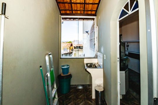 Área de Serviço de casa à venda com 4 quartos, 386m² em Copacabana, Belo Horizonte
