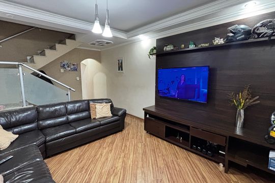 Casa à venda com 4 quartos, 223m² em Jardim Rina, Santo André