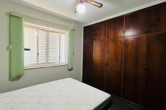 Casa à venda com 4 quartos, 270m² em Jardim Chapadão, Campinas