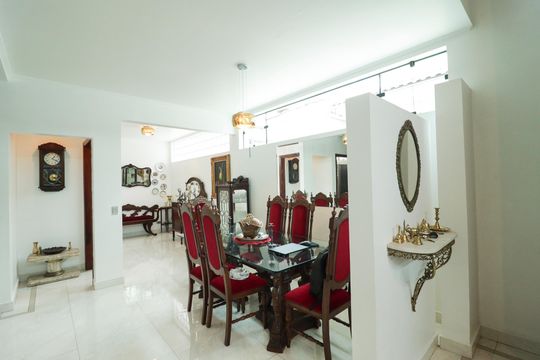 Sala de casa à venda com 3 quartos, 283m² em Vila Dom Pedro Ii, São Paulo