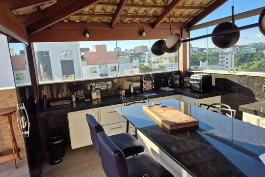 Área externa de apartamento à venda com 3 quartos, 120m² em Cabral, Contagem