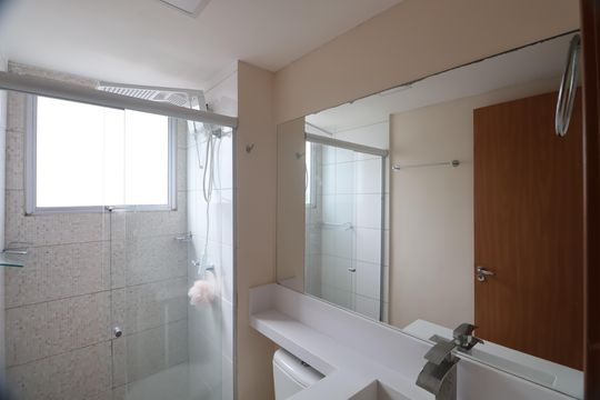 Banheiro de apartamento para alugar com 2 quartos, 42m² em São José, Canoas