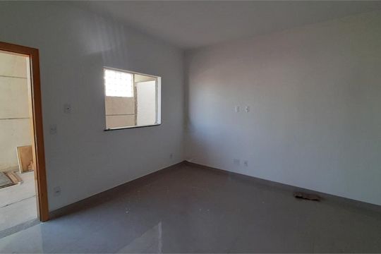 Casa de Condomínio à venda com 2 quartos, 40m² em Parada Inglesa, São Paulo