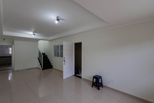 Sala  de casa à venda com 3 quartos, 129m² em Jardim Ernestina, São Paulo