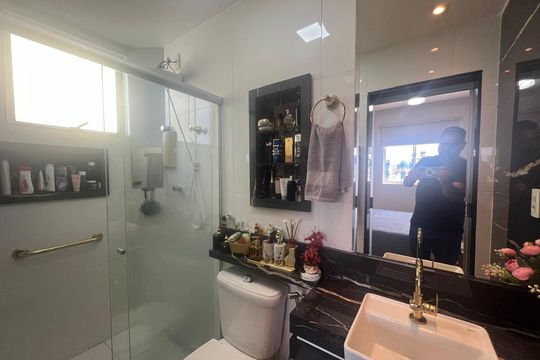 Banheiro de apartamento à venda com 3 quartos, 79m² em Inconfidentes, Contagem