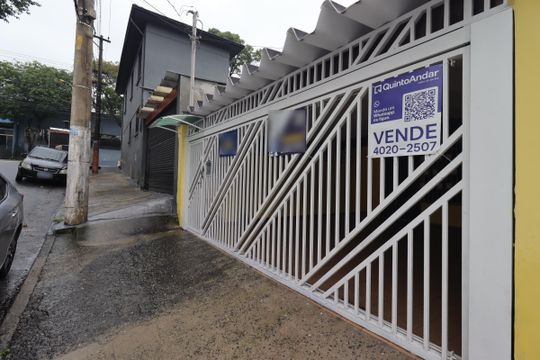 Fachada com a Plaquinha WYDL-627 de casa à venda com 3 quartos, 145m² em Silveira, Santo André