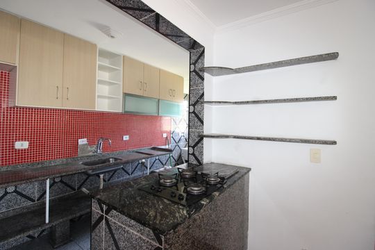 Cozinha de apartamento para alugar com 2 quartos, 55m² em Vila Jacuí, São Paulo