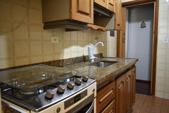 Cozinha de apartamento à venda com 2 quartos, 60m² em Parque Imperial, São Paulo