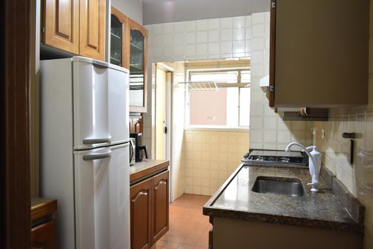 Cozinha de apartamento à venda com 2 quartos, 60m² em Parque Imperial, São Paulo