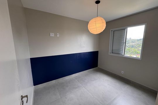 Quarto 2 de apartamento para alugar com 2 quartos, 46m² em Jardim Pioneira, Cotia