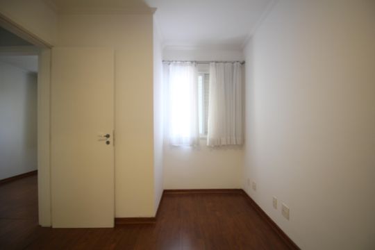 Quarto 2 de apartamento para alugar com 2 quartos, 51m² em Morumbi, São Paulo