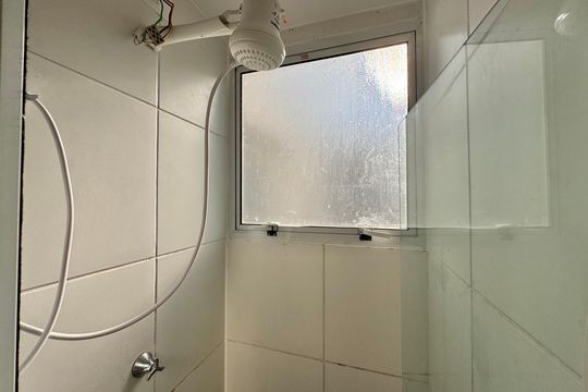 Banheiro Social de apartamento para alugar com 2 quartos, 70m² em Guaratiba, Rio de Janeiro