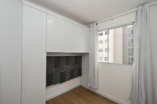 Quarto 2 de apartamento para alugar com 2 quartos, 32m² em Jardim Gilda Maria, São Paulo